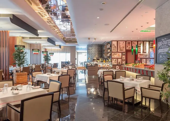 Pearl Rotana Capital Centre