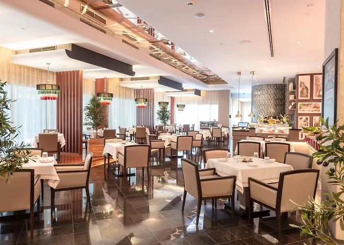 Pearl Rotana Capital Centre