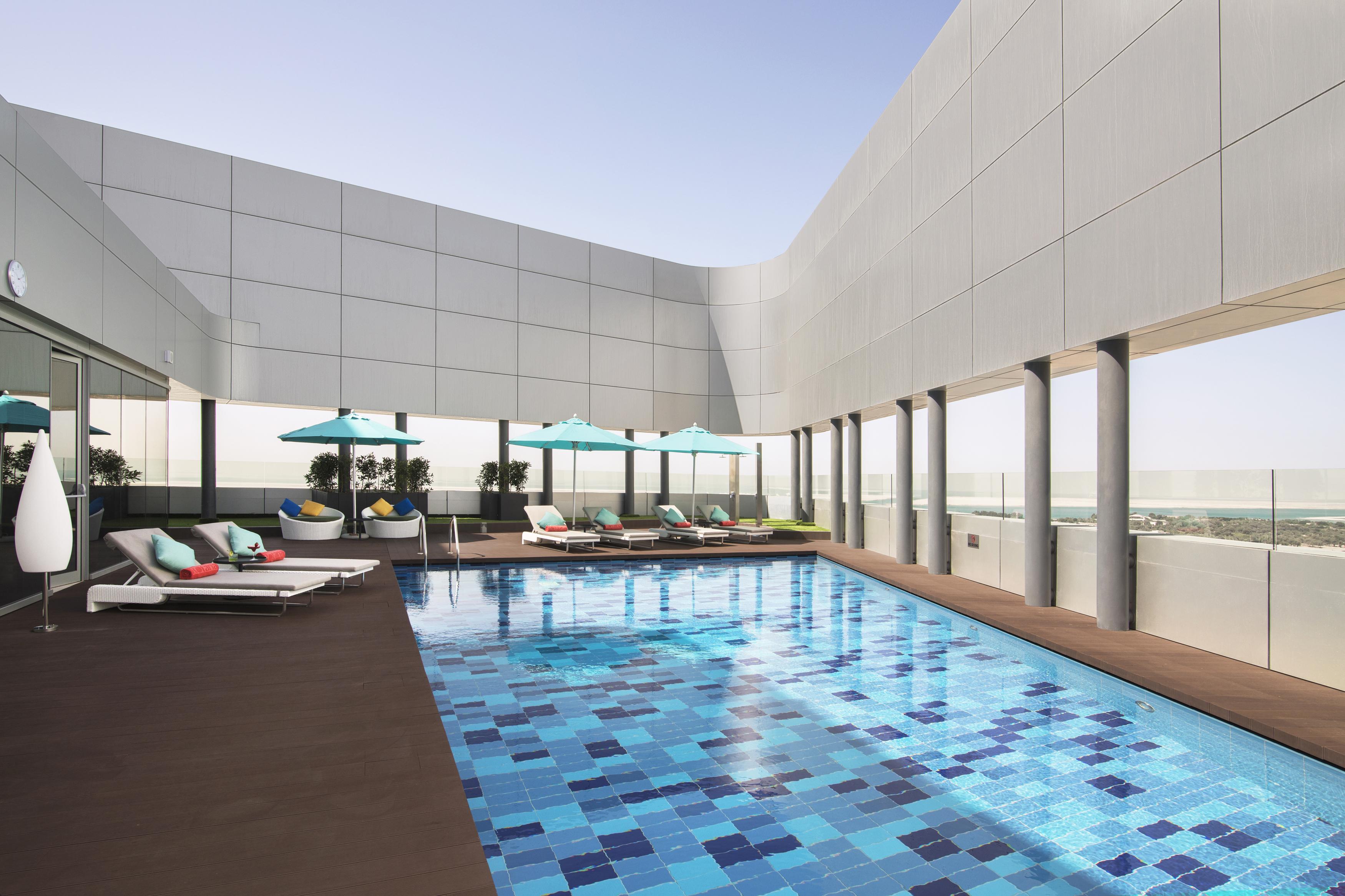 Pearl Rotana Capital Centre 4*