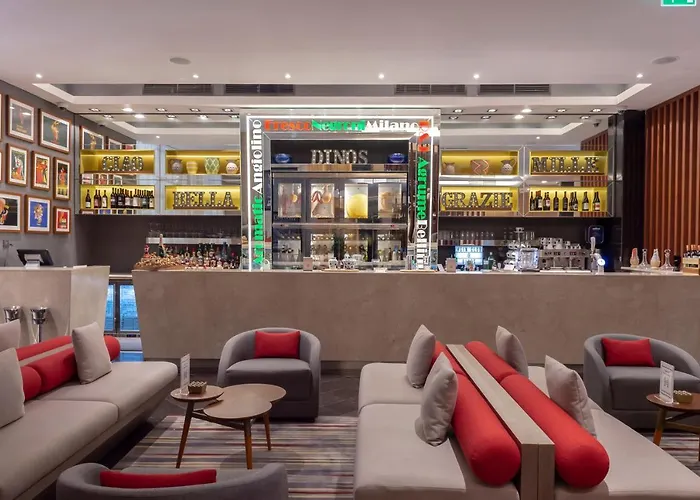 Pearl Rotana Capital Centre