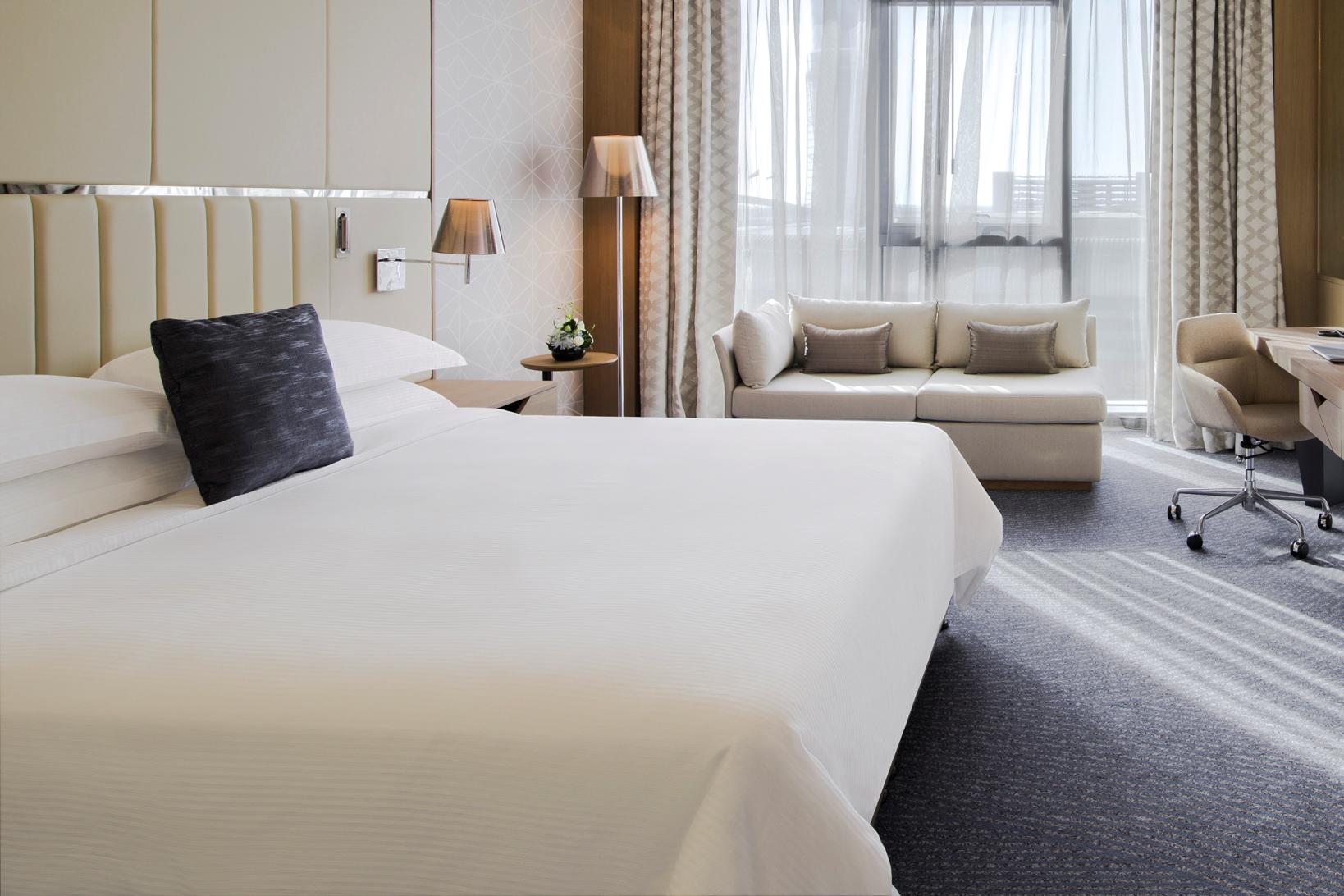 Pearl Rotana Capital Centre Hotel