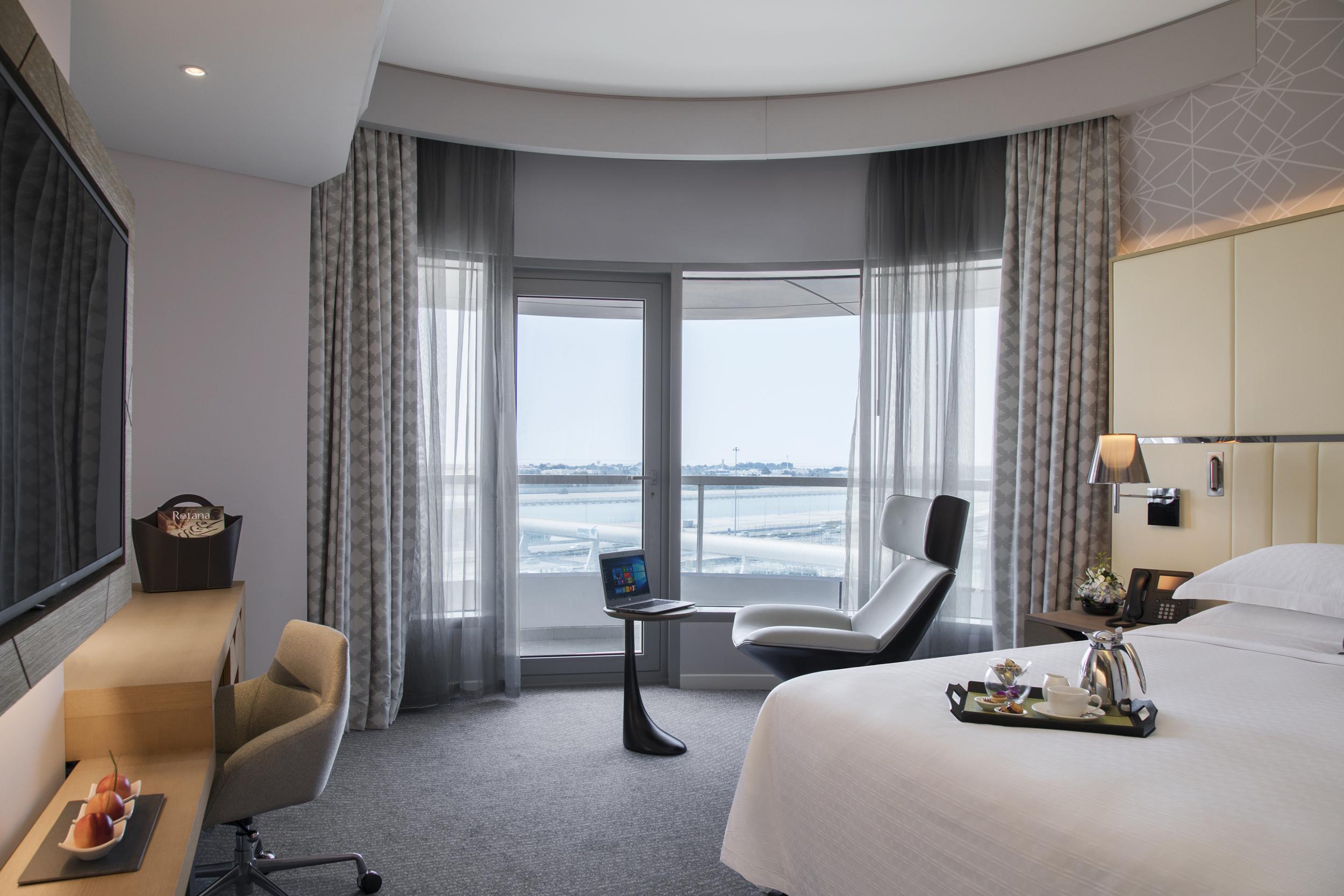 Hotel Pearl Rotana Capital Centre Abu Dhabi