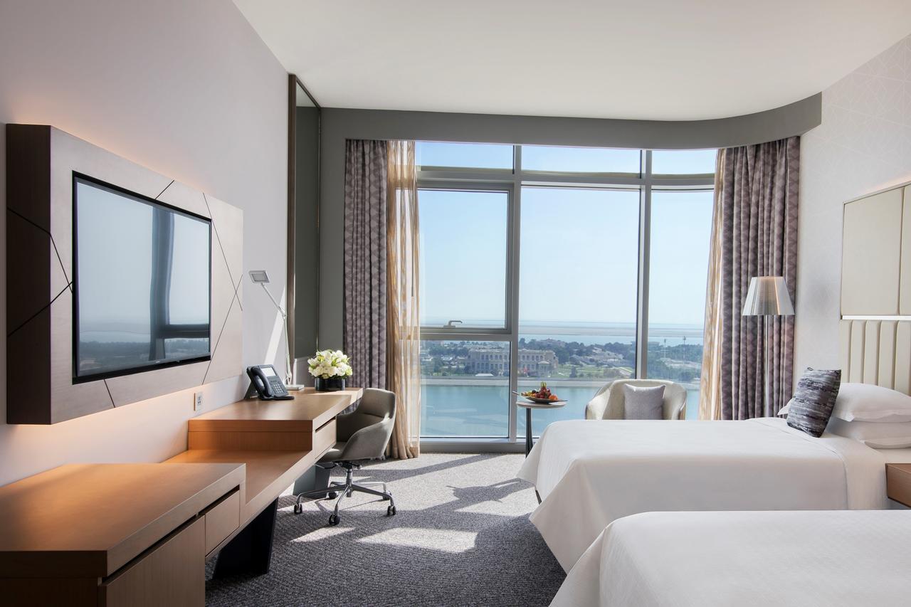 Pearl Rotana Capital Centre